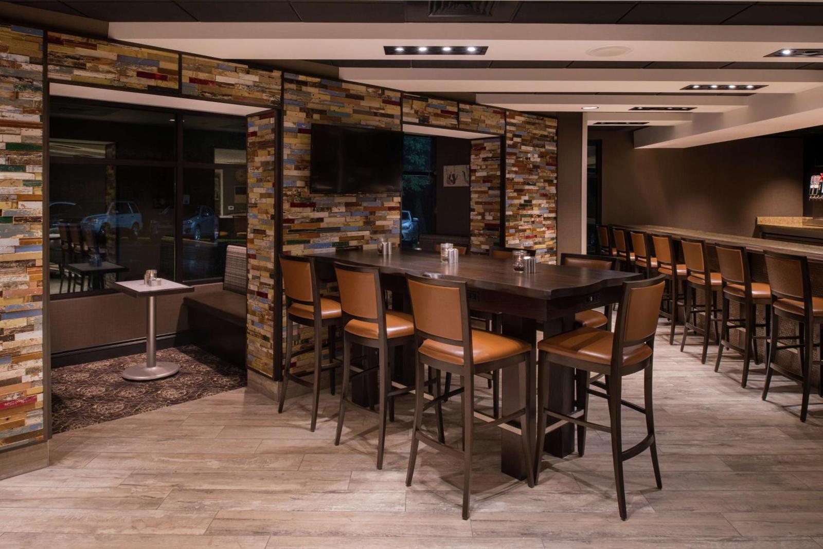 DoubleTree by Hilton Raleigh Crabtree Valley, NC