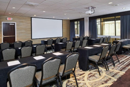DoubleTree by Hilton Raleigh Crabtree Valley, NC image 6